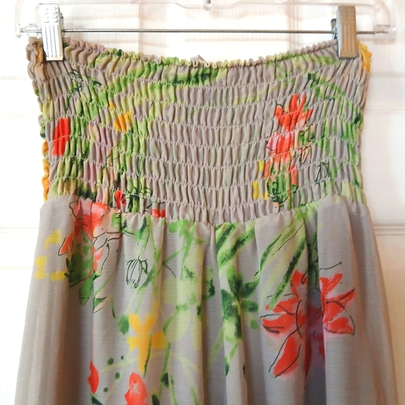 Gorgeous Strapless Floral Gray Maxi Dress - Picture 8 of 9